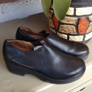 SHOES FOR CREWS SLIP RESISTANT